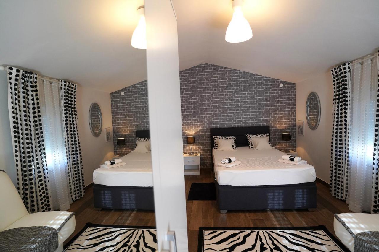 Villa Tago With Heated New Pool Kastela Luaran gambar