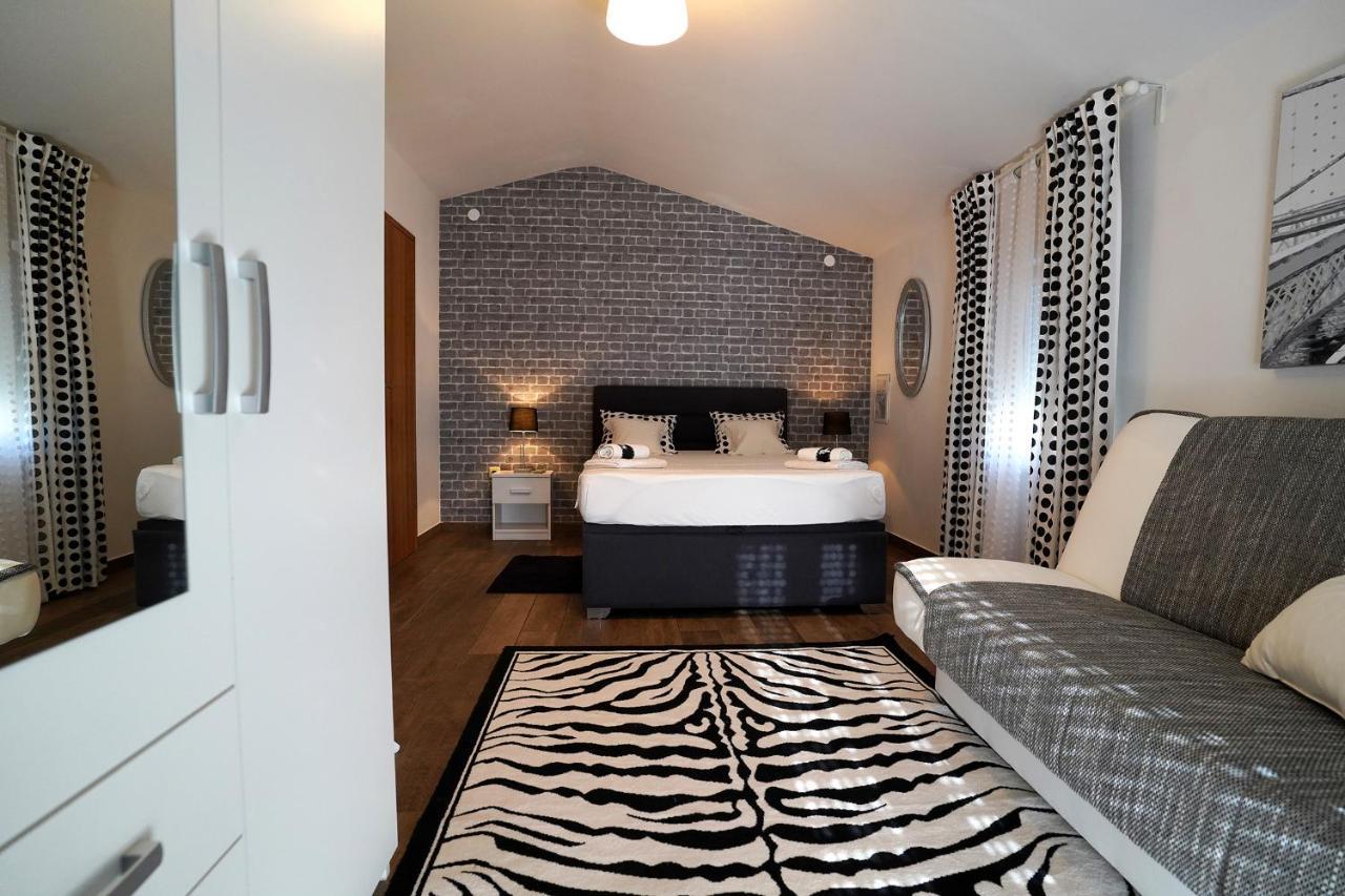 Villa Tago With Heated New Pool Kastela Luaran gambar