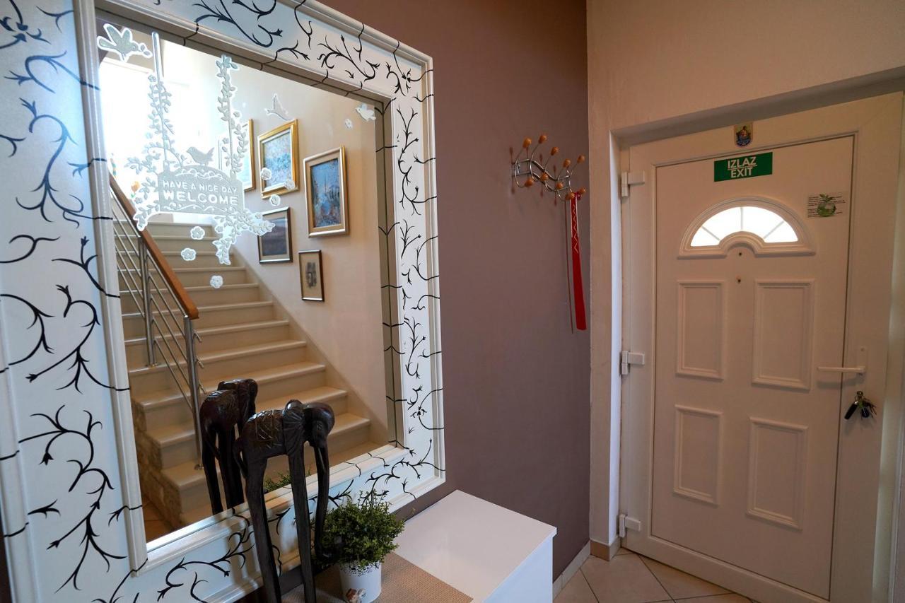 Villa Tago With Heated New Pool Kastela Luaran gambar