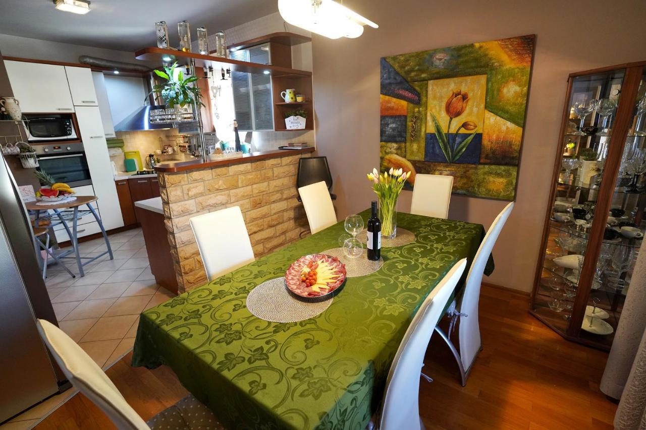 Villa Tago With Heated New Pool Kastela Luaran gambar