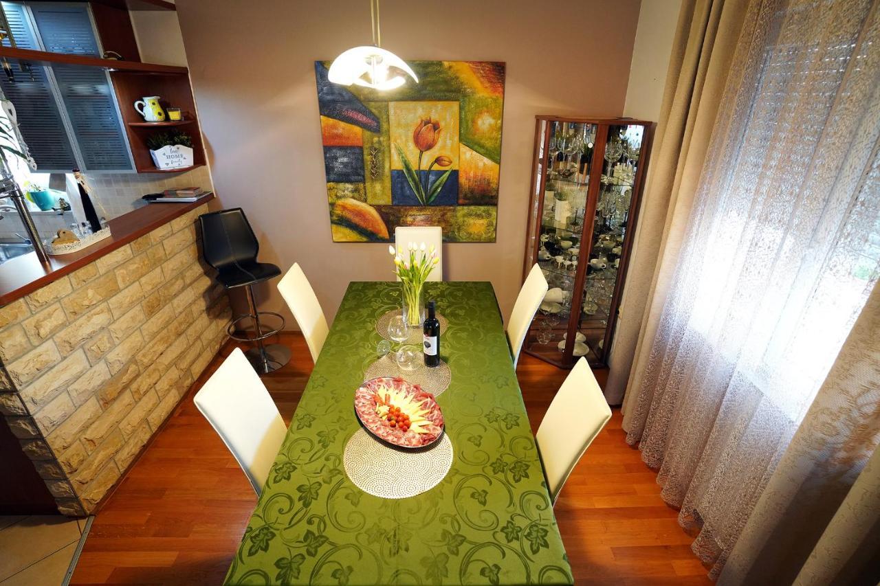 Villa Tago With Heated New Pool Kastela Luaran gambar