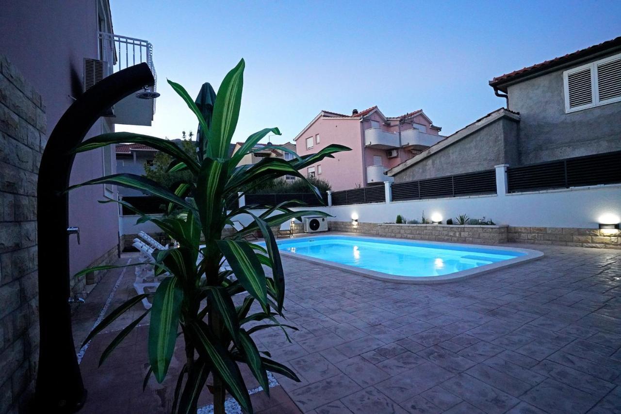 Villa Tago With Heated New Pool Kastela Luaran gambar