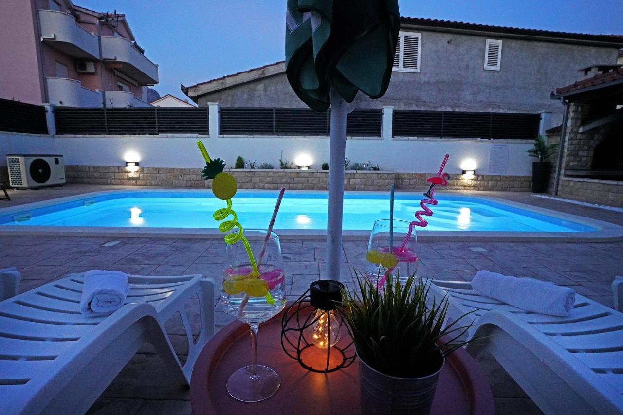 Villa Tago With Heated New Pool Kastela Luaran gambar