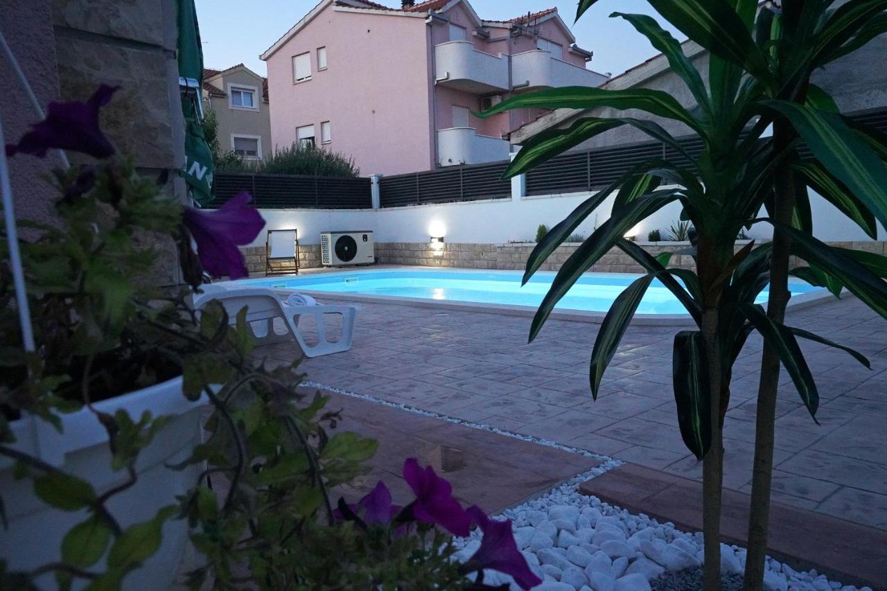 Villa Tago With Heated New Pool Kastela Luaran gambar